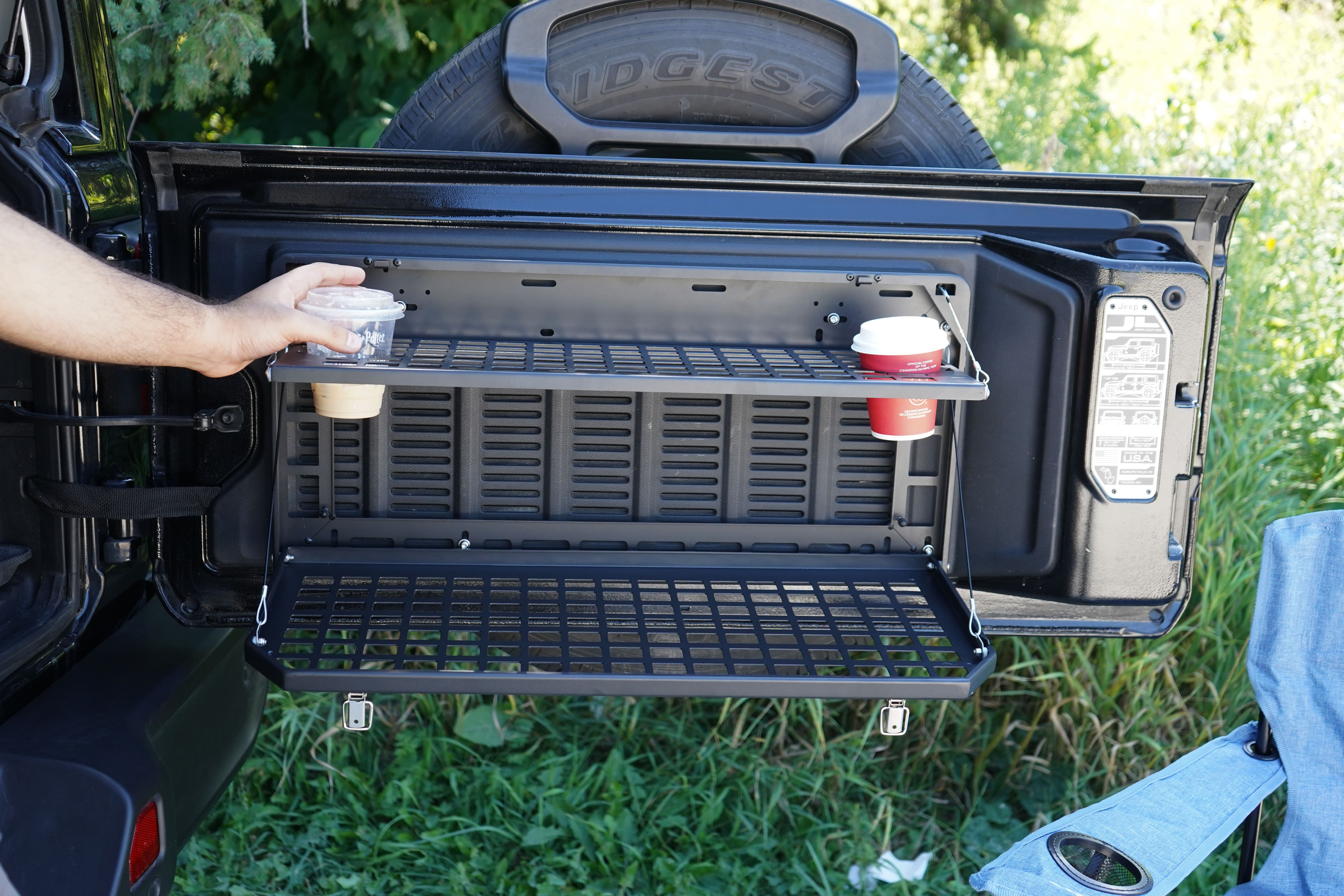 Jeep Wrangler Foldable Tailgate Table & MOLLE Panel – JK/JKU & JL/JLU 2007–2026