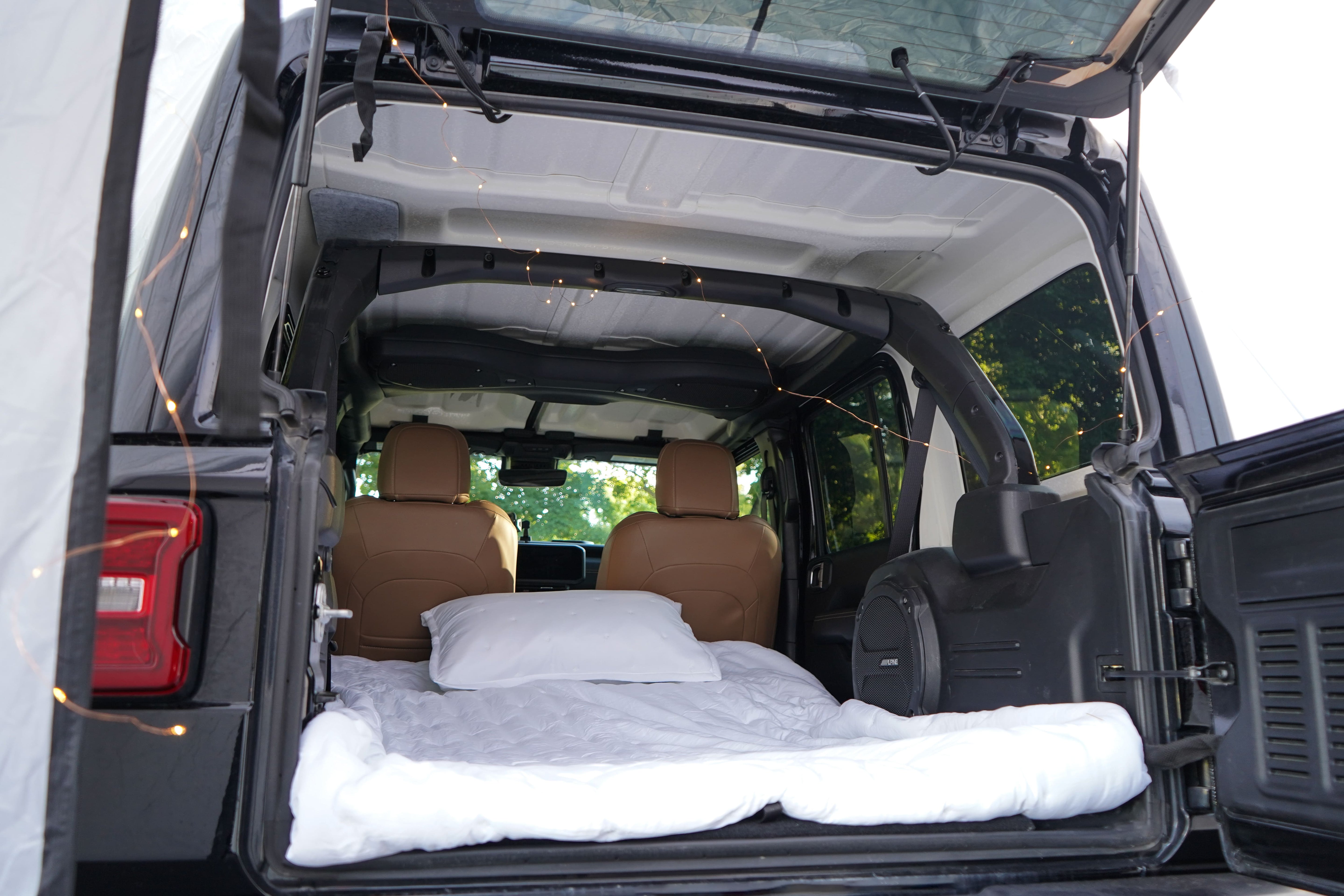 Jeep Wrangler Camping Tent
