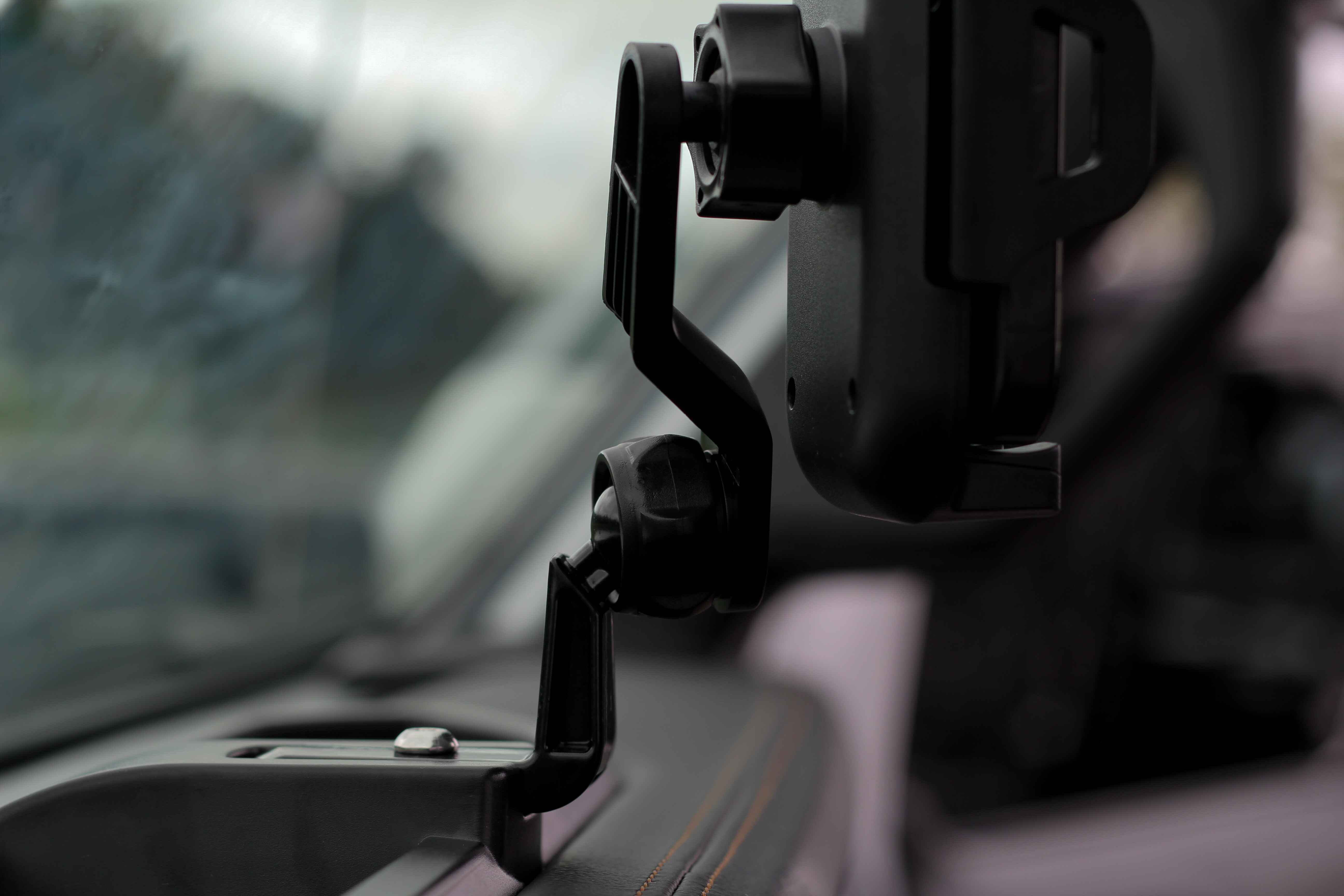 Jeep Wrangler JL/JLU Phone Holder Extended