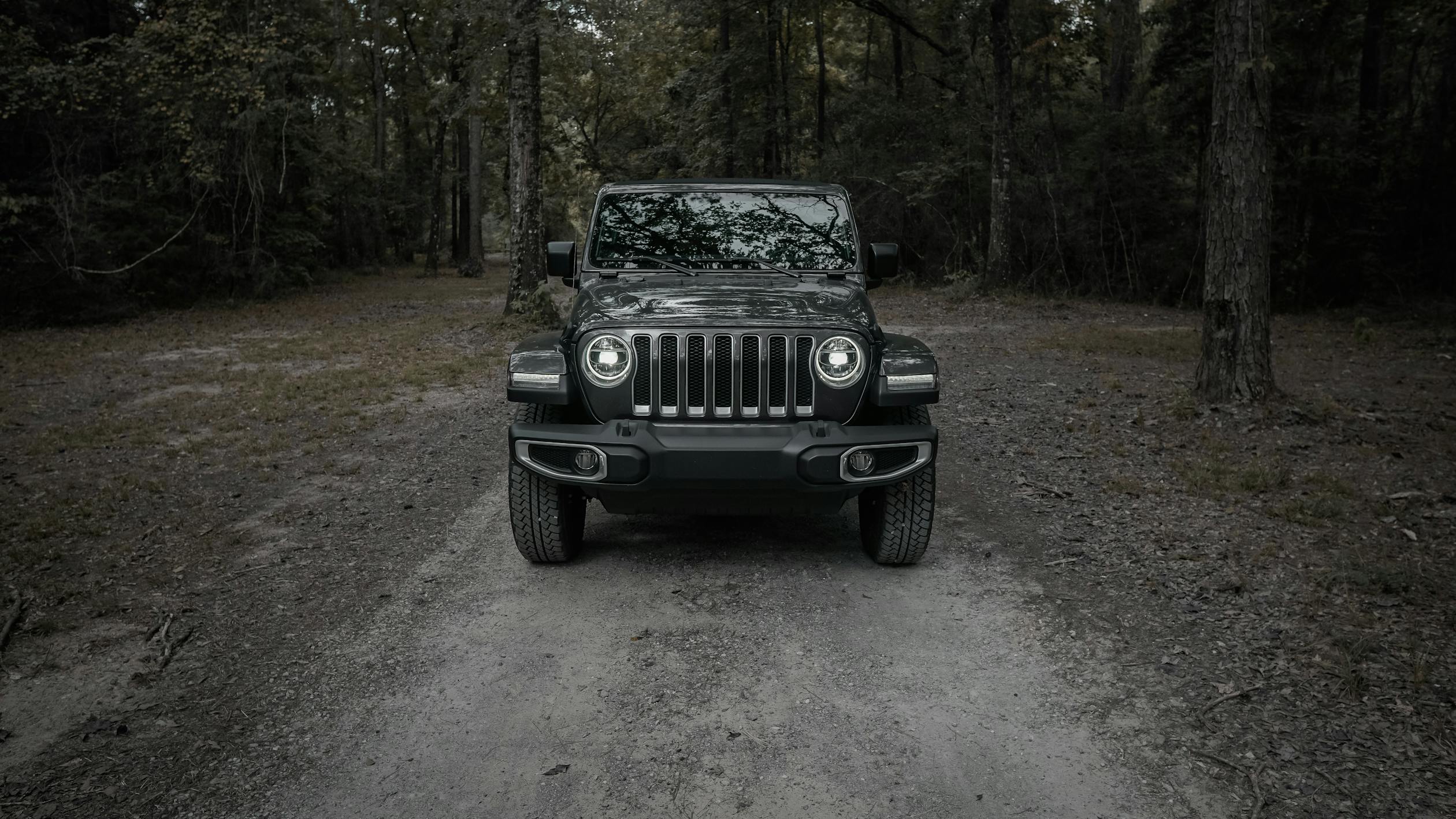 Jeep Wrangler 2024 with no modifications