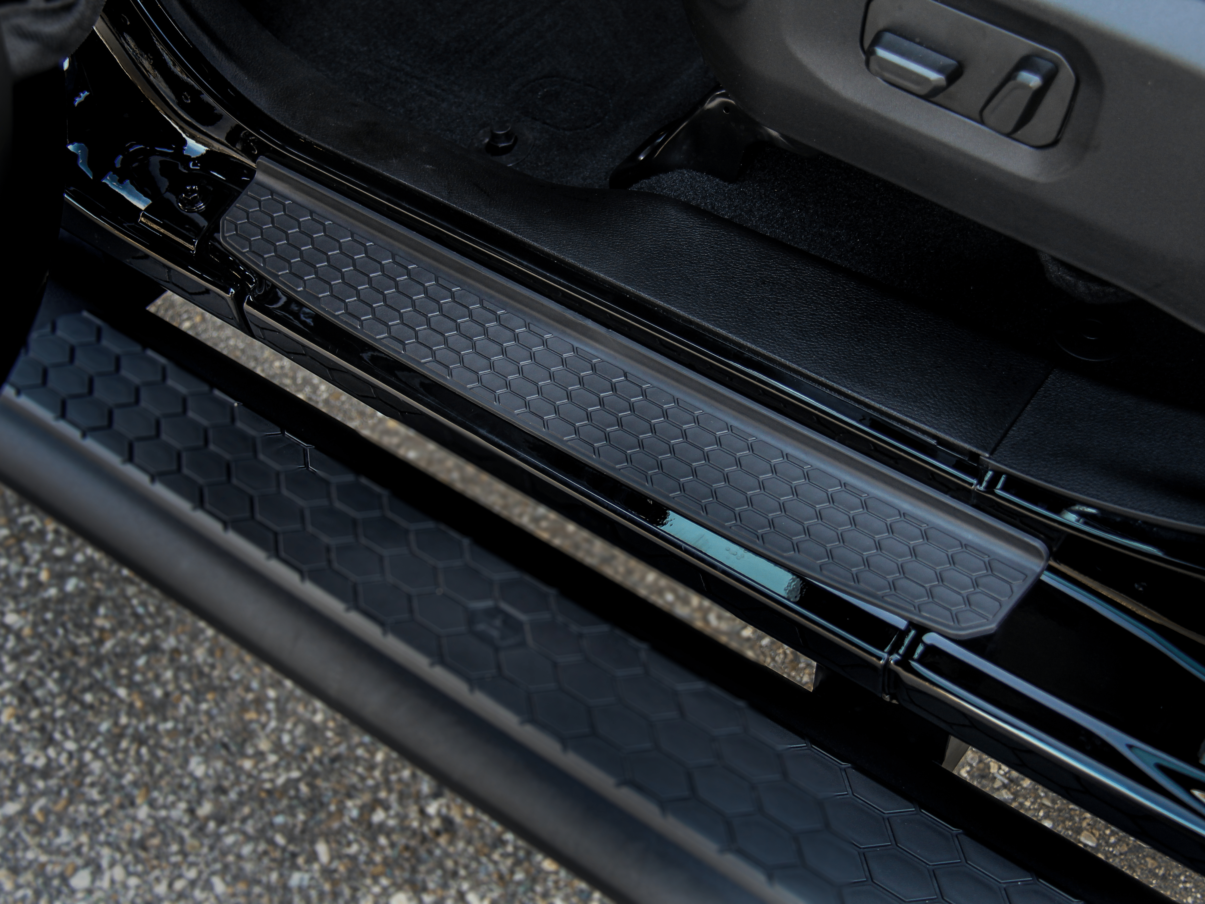  Jeep Wrangler JKU Door Sills - Front Sill Guard 