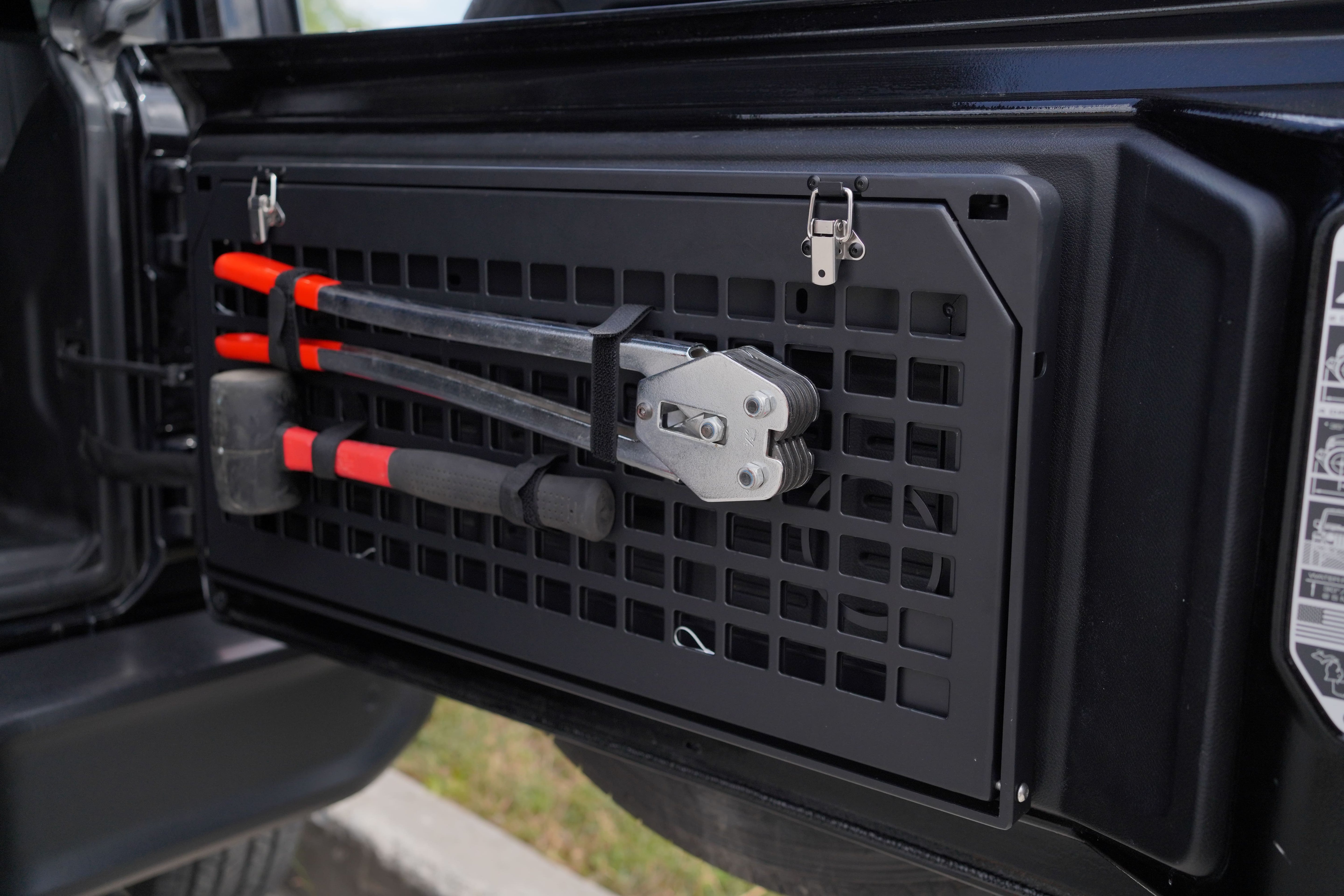 Jeep Wrangler Trunk Rack & Tailgate Table Bundle