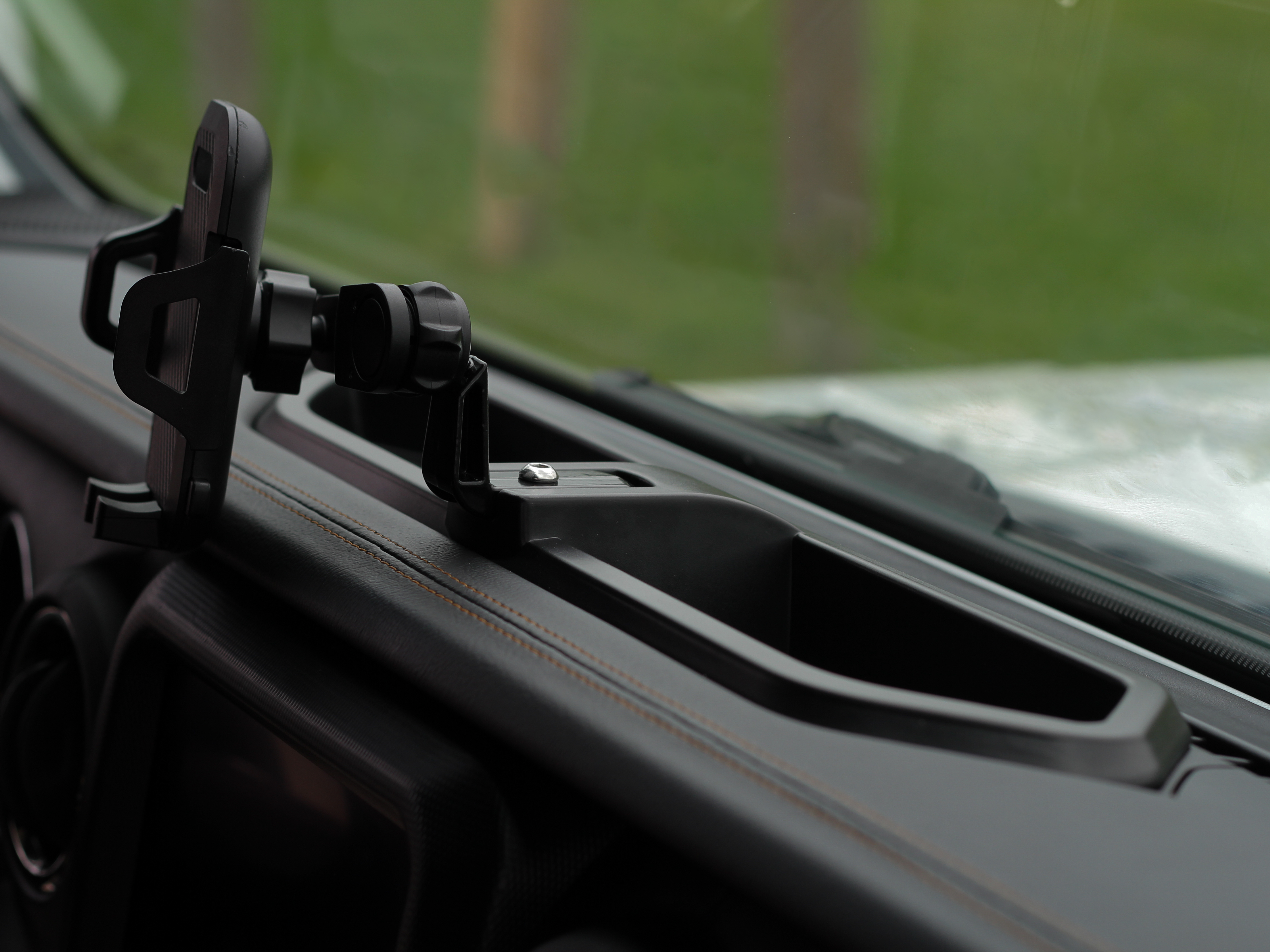 Jeep Wrangler JL/JLU Phone Holder 